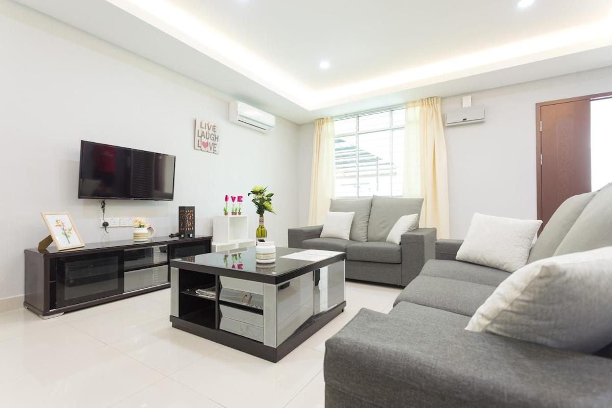 Hin Loi Homes *